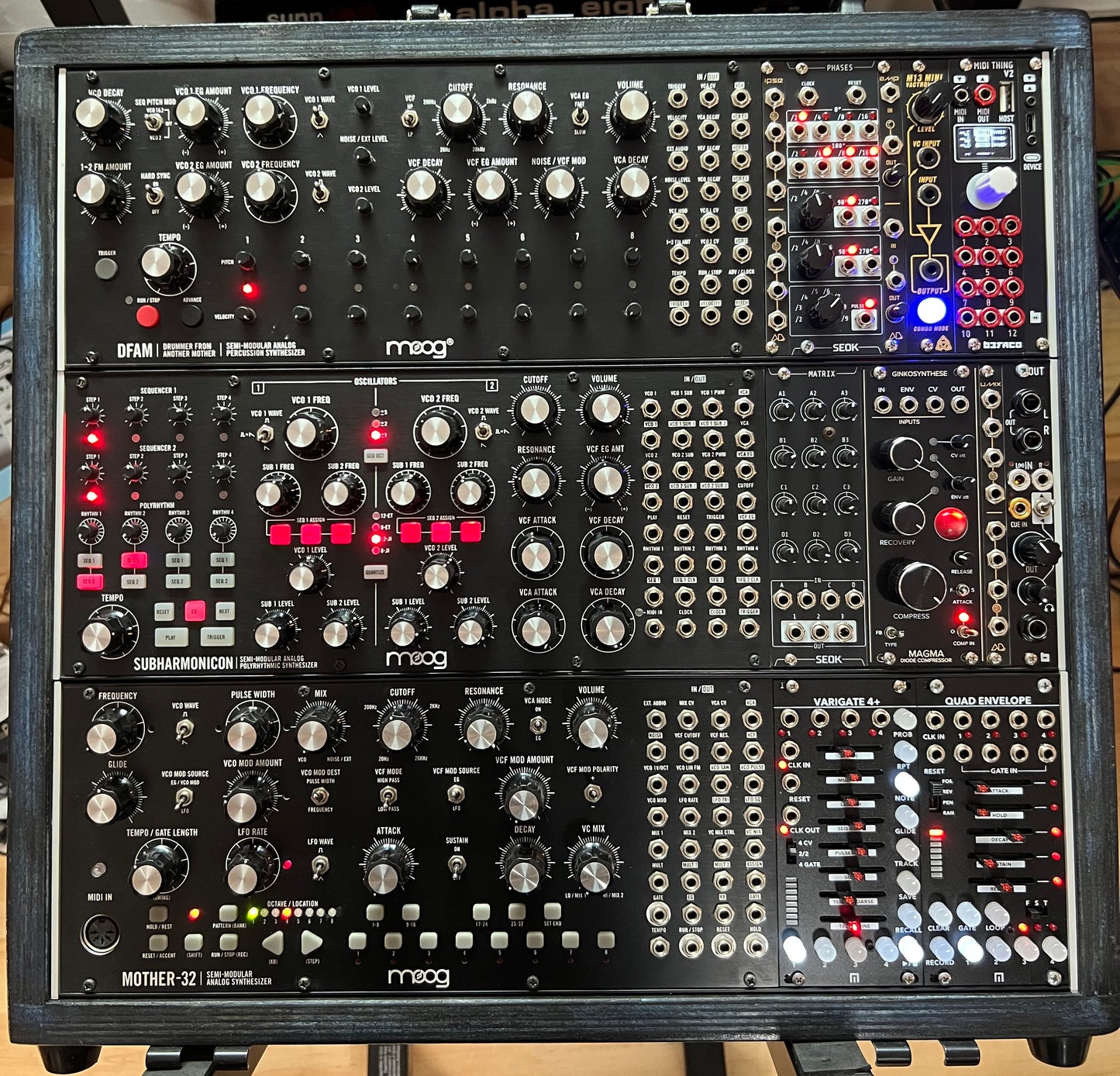 Portable MOOG Semi-Modular System +