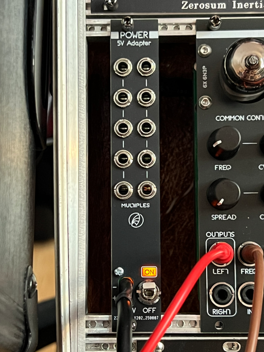 Bard Synthesizers - +5V Power supply/Buffered Multiples