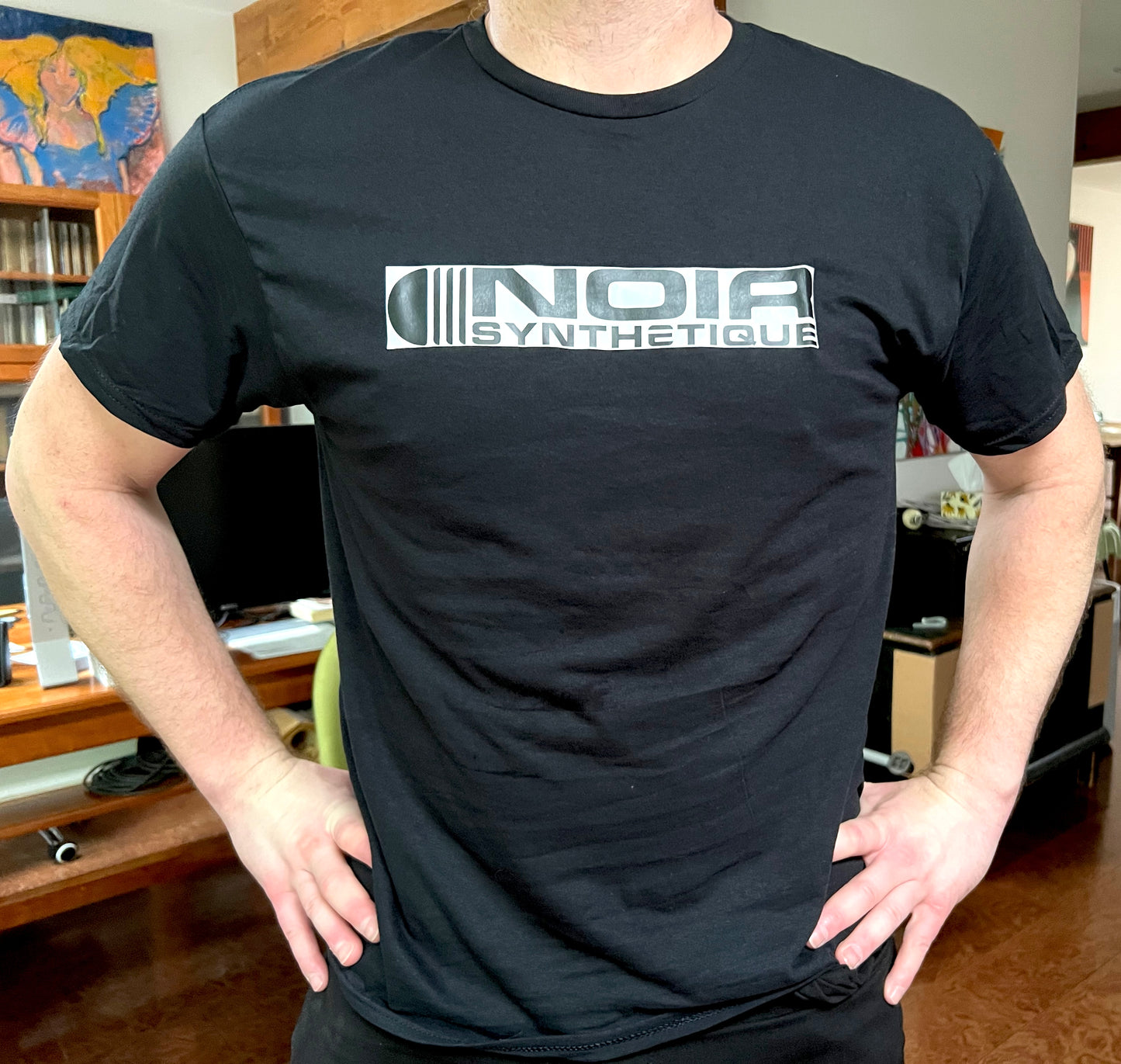 Noir Synthétique Tshirts